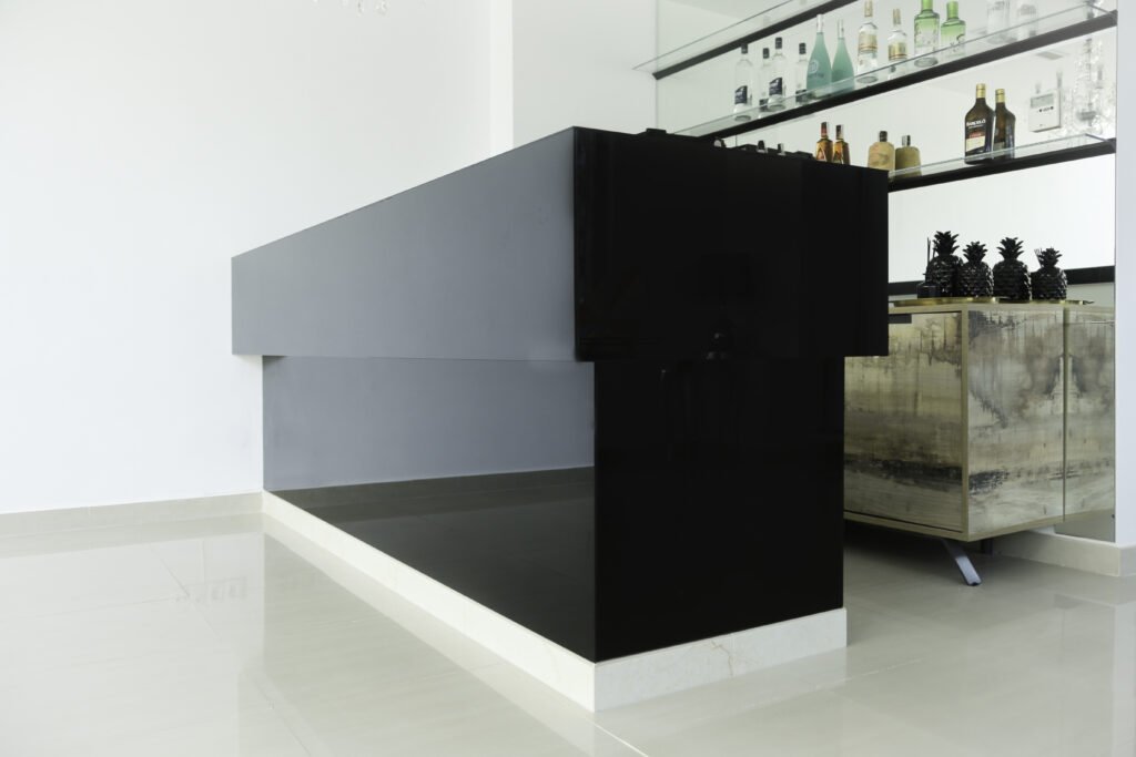 8.Vidrio lacado negro