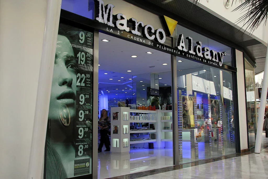 espacios comerciales en vidrio vetrolux 12