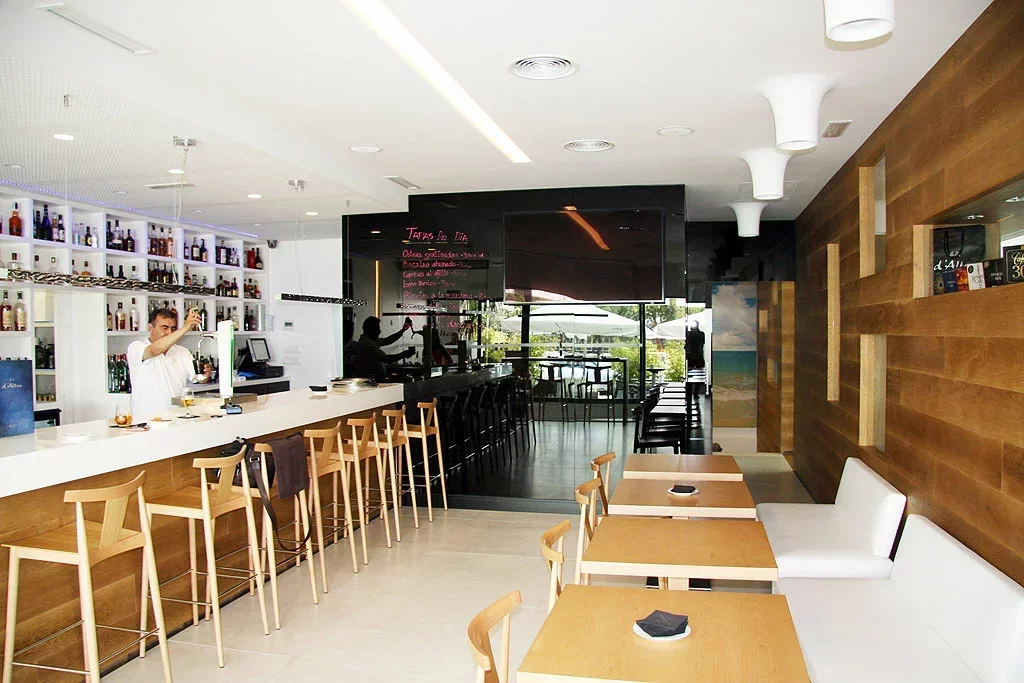espacios comerciales en vidrio vetrolux 17