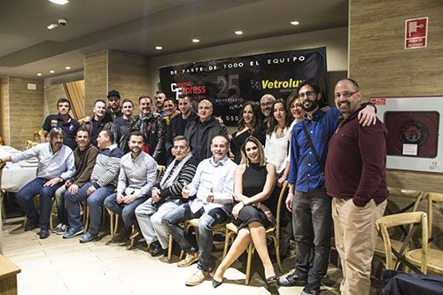 El equipo de Vetrolux te desea Felices Fiestas 9 diseños con vidrio en madrid